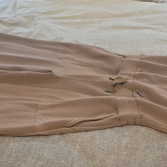 SPANX Airessentials Sleeveless Jumpsuit in Smoke - Picture 4 of 11